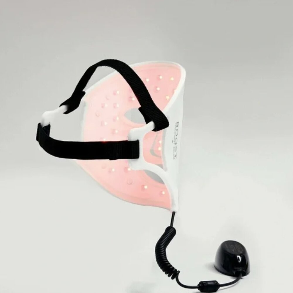 The Light Salon BOOST LED light Mask - Skincare Skin Rejuvenation - Picture 2 of 6